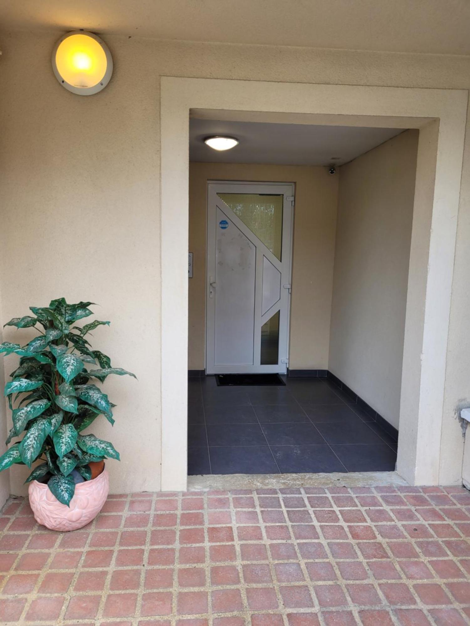 Cocooning House 204 Suite Green- Superb Studio Aeroport Paris Roissy Cdg, Parc Asterix, Chateau De Chantilly, Stade De France Survilliers Luaran gambar